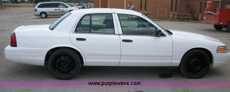 image for item B1426 2009 Ford Crown Victoria Police Interceptor