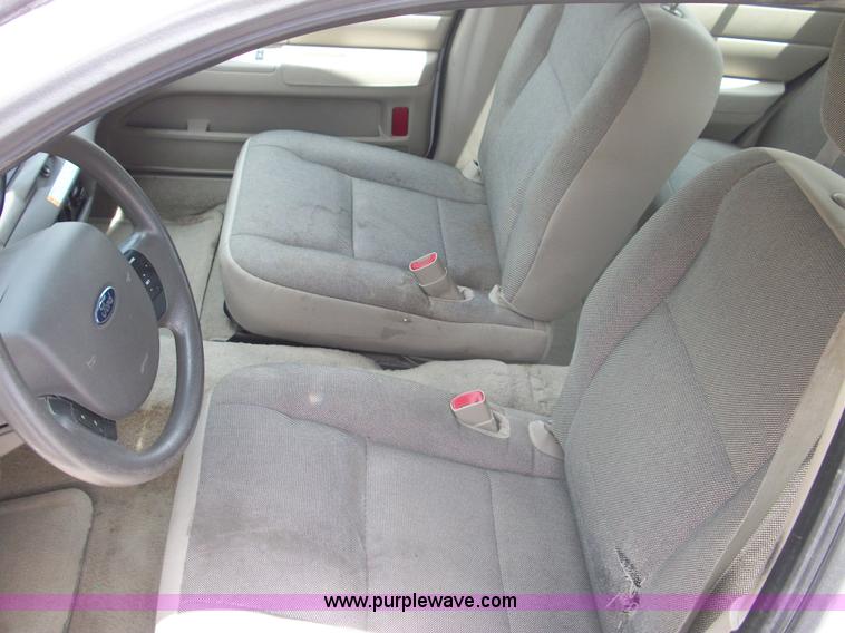 image for item B1426 2009 Ford Crown Victoria Police Interceptor