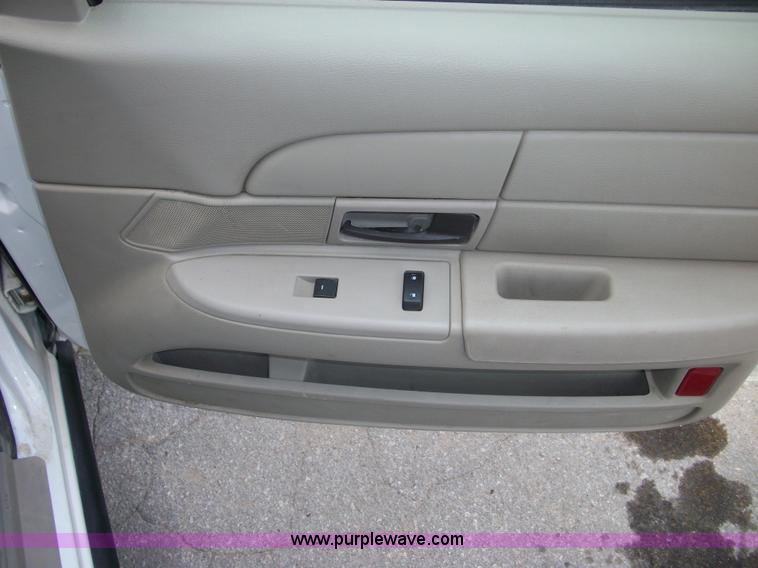 image for item B1426 2009 Ford Crown Victoria Police Interceptor