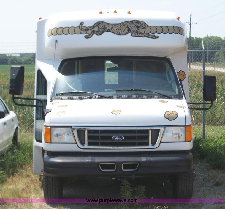 2007 Ford E450 Super Duty transit bus in Emporia, KS Item B1427 sold