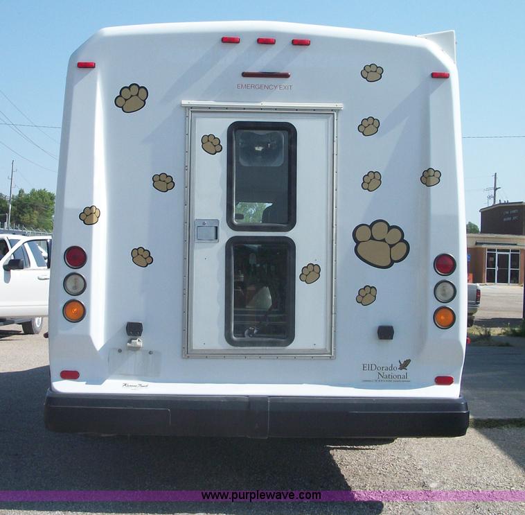 image for item B1427 2007 Ford E450 Super Duty transit bus