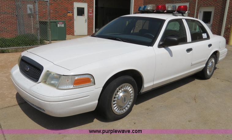 image for item B2433 2001 Ford Crown Victoria Police Interceptor