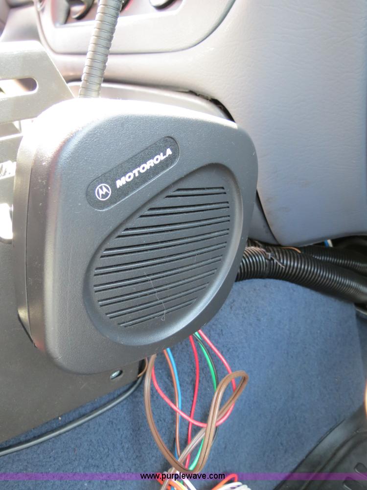 image for item B2433 2001 Ford Crown Victoria Police Interceptor