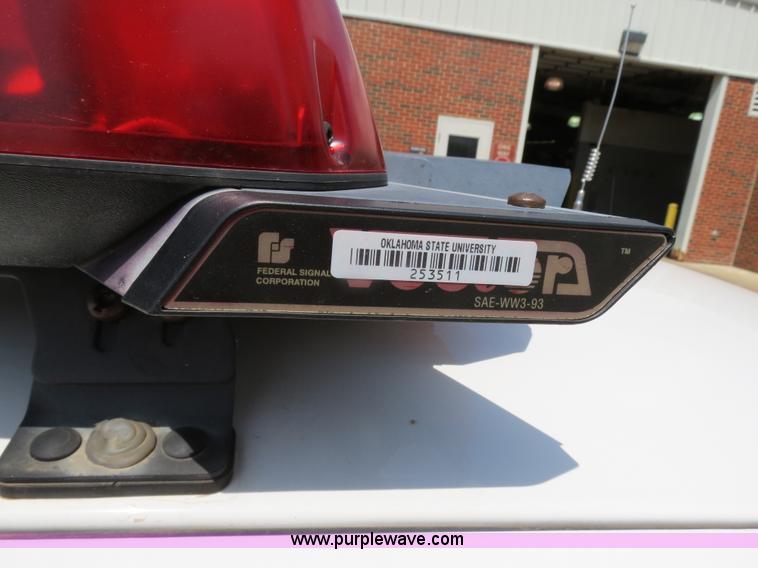 image for item B2433 2001 Ford Crown Victoria Police Interceptor