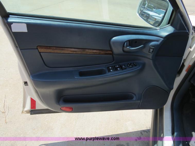 image for item B2434 2004 Chevrolet Impala