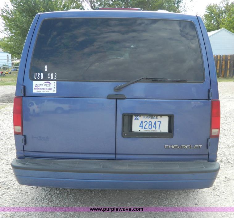 image for item B3814 1996 Chevrolet Astro van