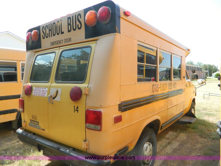 image for item B3817 1993 Chevrolet G30 bus