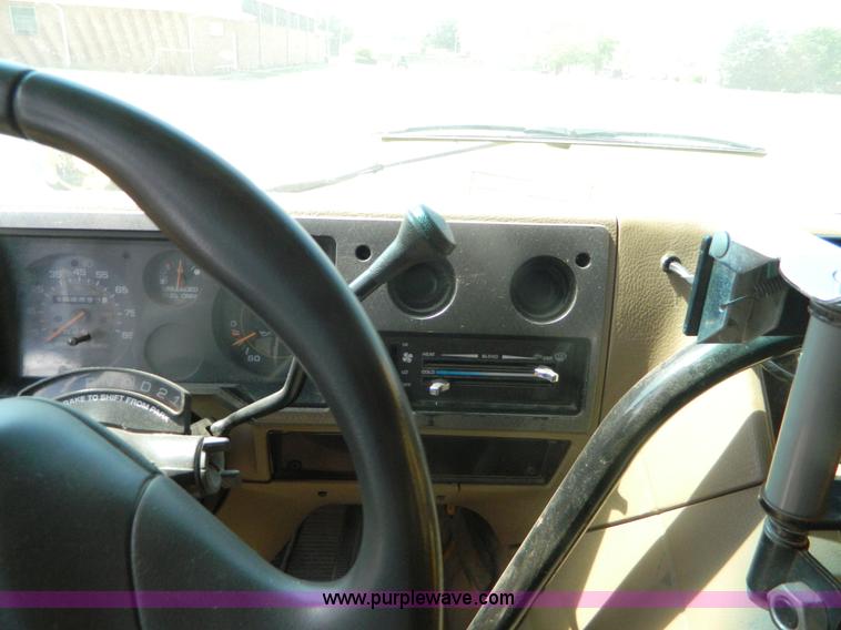 image for item B3817 1993 Chevrolet G30 bus