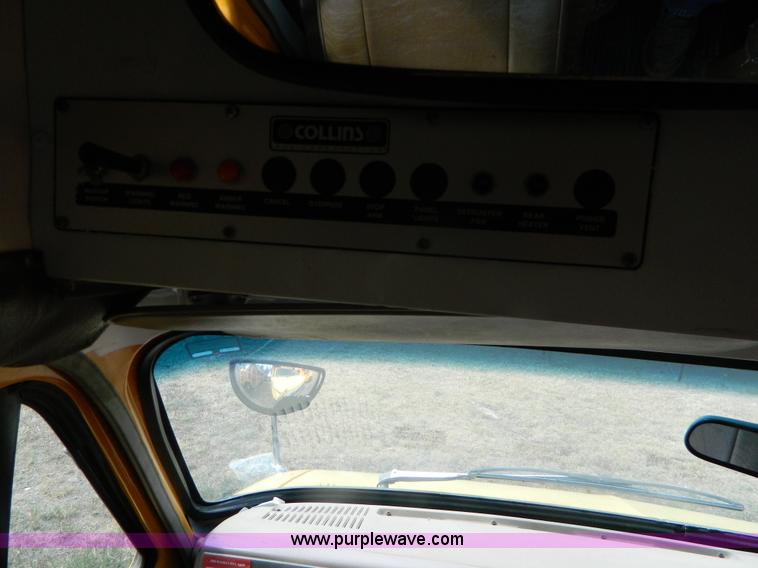 image for item B3817 1993 Chevrolet G30 bus