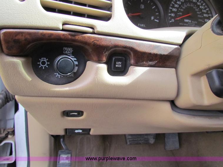 image for item B7310 2000 Chevrolet Impala