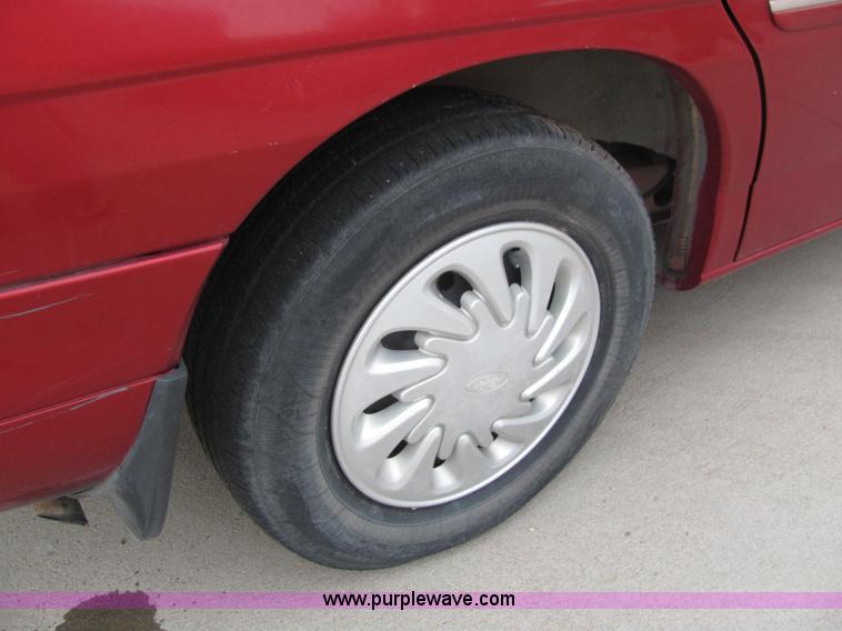 image for item C2571 1998 Ford Winstar mini van