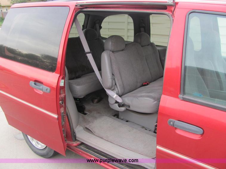 image for item C2571 1998 Ford Winstar mini van