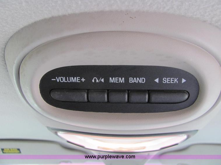 image for item C2571 1998 Ford Winstar mini van