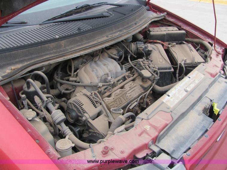 image for item C2571 1998 Ford Winstar mini van