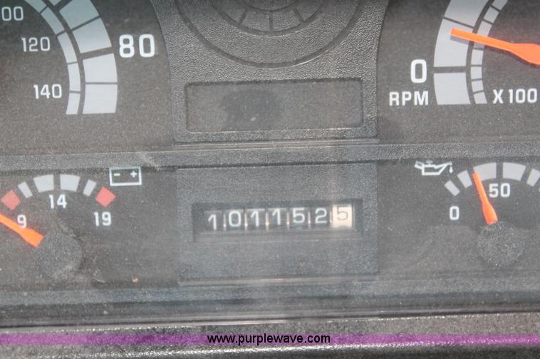 image for item C2582 1998 Blue Bird TC2000 school bus