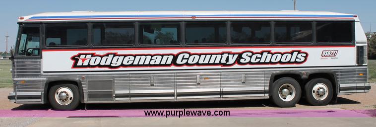image for item C2584 1989 MCI MC-9 motor coach bus