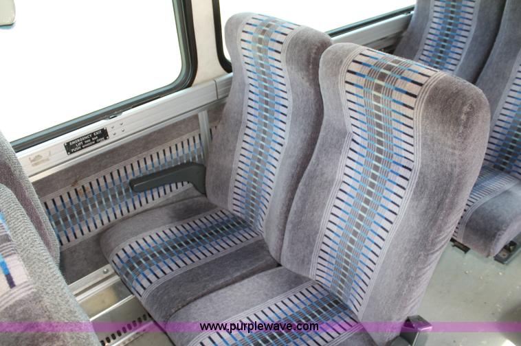 image for item C2584 1989 MCI MC-9 motor coach bus