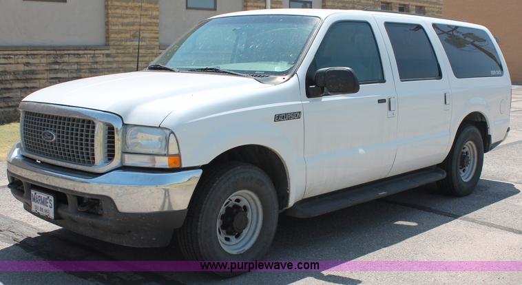 image for item C2693 2002 Ford Excursion XLT SUV
