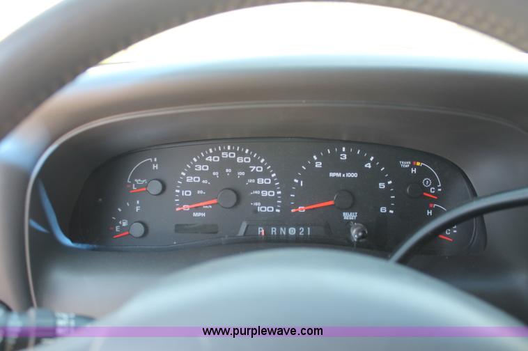 image for item C2693 2002 Ford Excursion XLT SUV