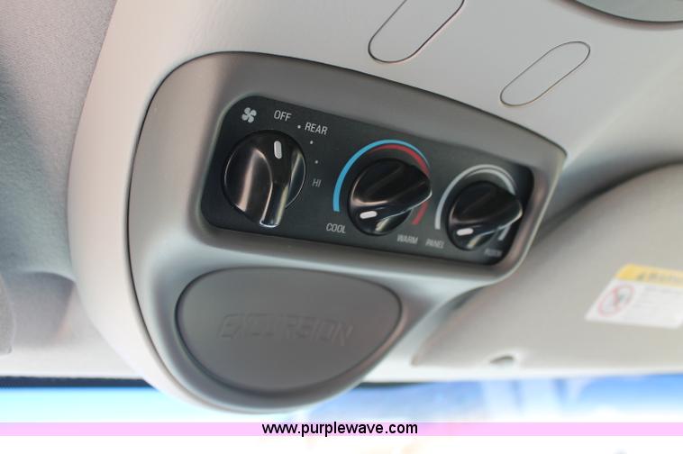 image for item C2693 2002 Ford Excursion XLT SUV