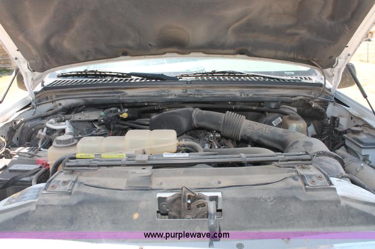 image for item C2693 2002 Ford Excursion XLT SUV