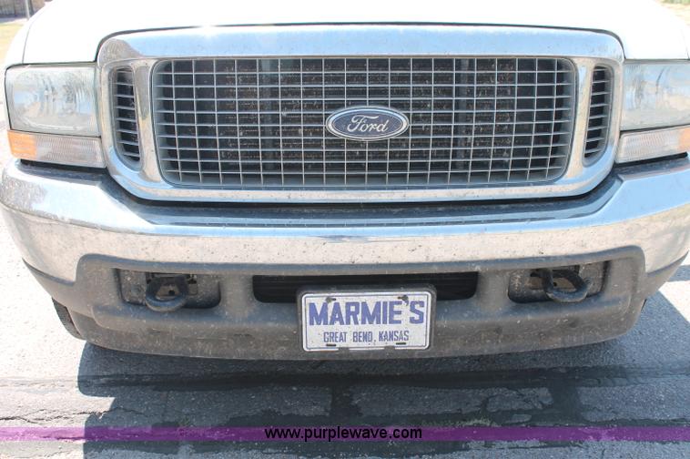image for item C2693 2002 Ford Excursion XLT SUV
