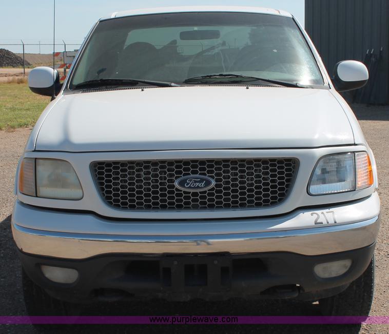 image for item C2696 1999 Ford F150 XLT extended cab pickup truck