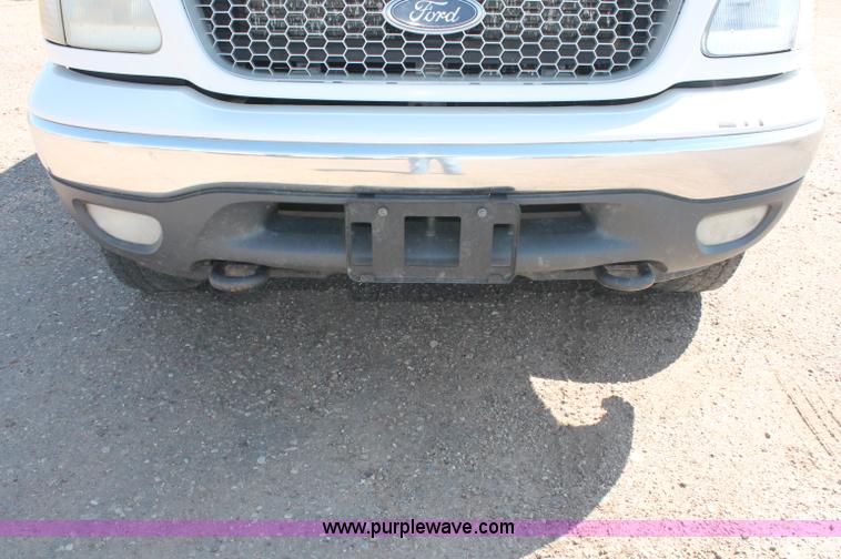 image for item C2696 1999 Ford F150 XLT extended cab pickup truck