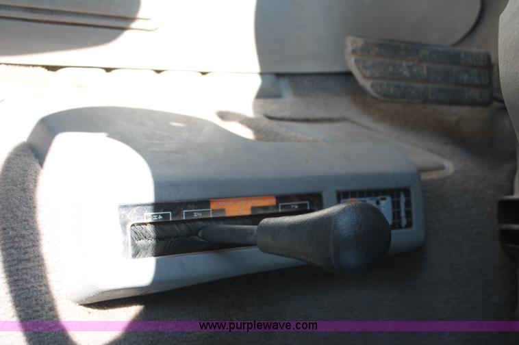 image for item C2697 1995 Chevrolet Silverado 1500 extended cab pickup truck