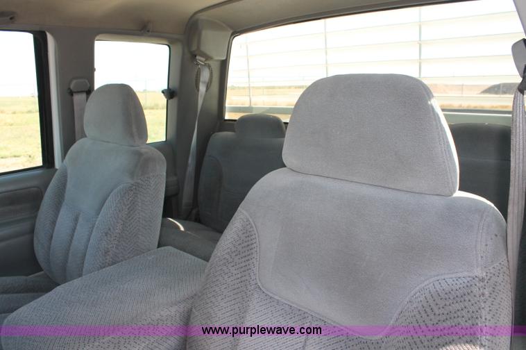 image for item C2697 1995 Chevrolet Silverado 1500 extended cab pickup truck