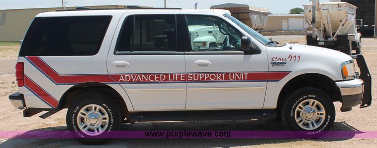 image for item C2700 2000 Ford Expedition XLT SUV