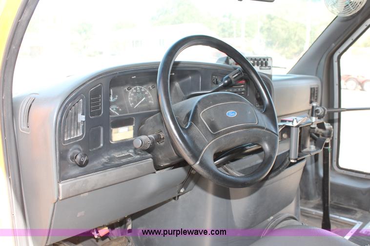 image for item C2718 1993 Ford E350 Econoline school bus