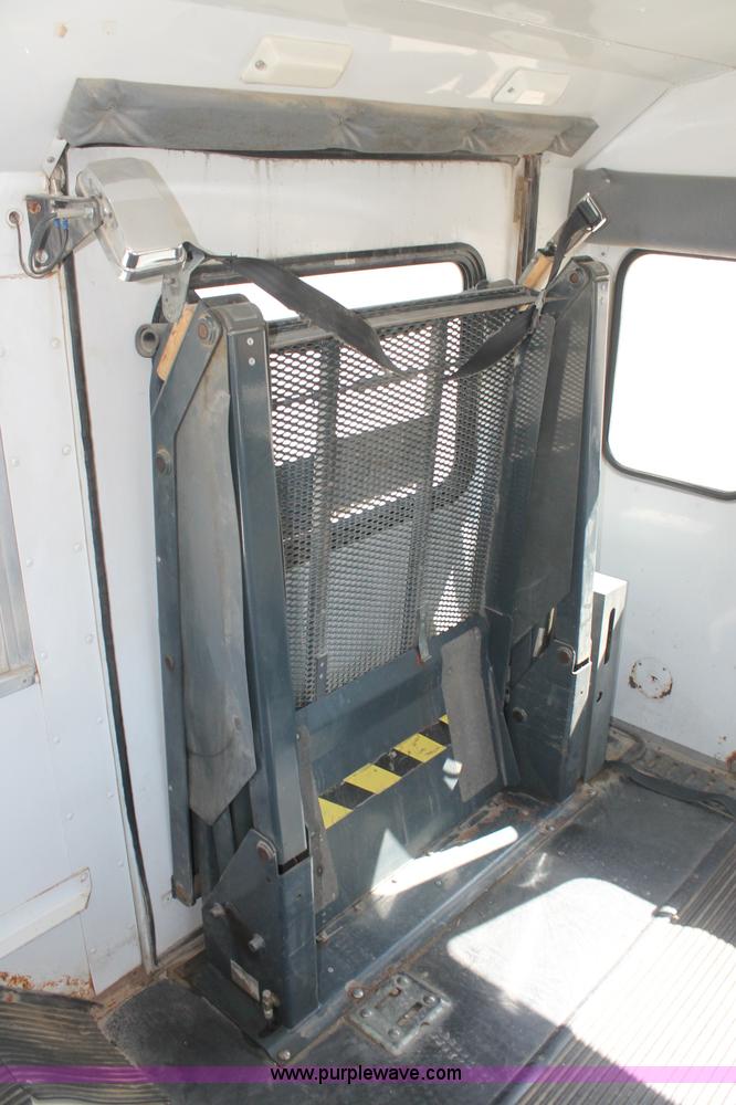 image for item C2718 1993 Ford E350 Econoline school bus