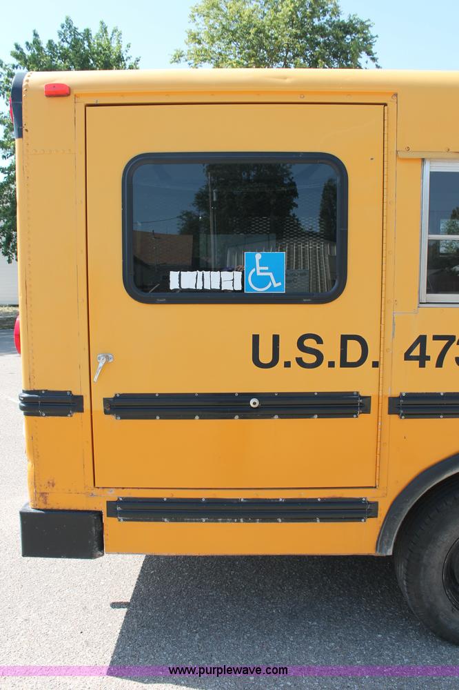 image for item C2718 1993 Ford E350 Econoline school bus