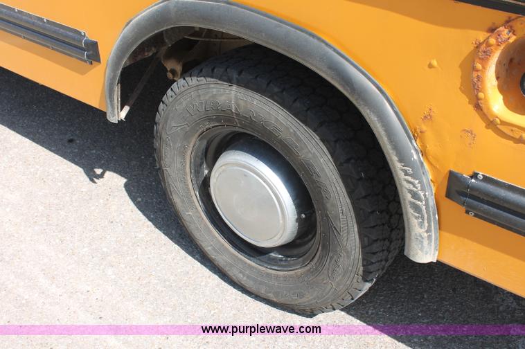 image for item C2718 1993 Ford E350 Econoline school bus