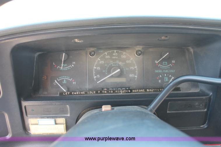 image for item C2720 1996 Ford E350 Econoline school bus