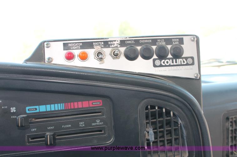 image for item C2720 1996 Ford E350 Econoline school bus