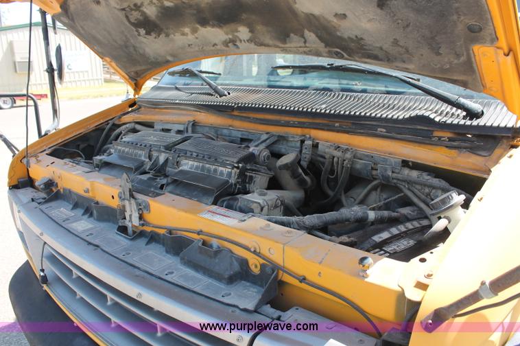 image for item C2720 1996 Ford E350 Econoline school bus