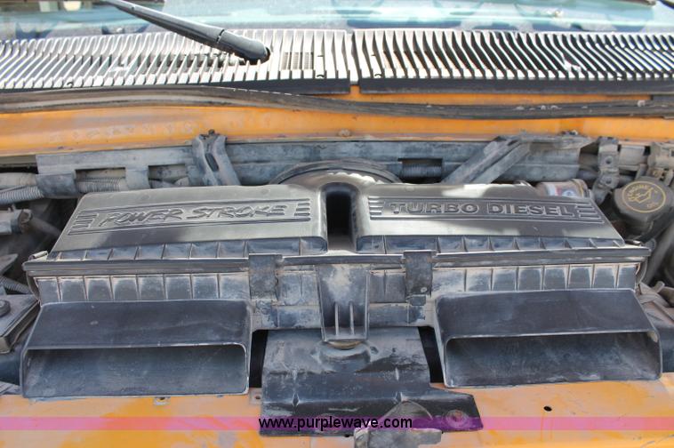 image for item C2720 1996 Ford E350 Econoline school bus