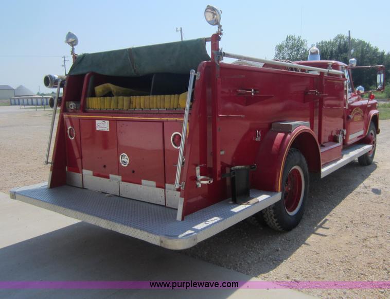 image for item D2030 1961 International B176 firetruck
