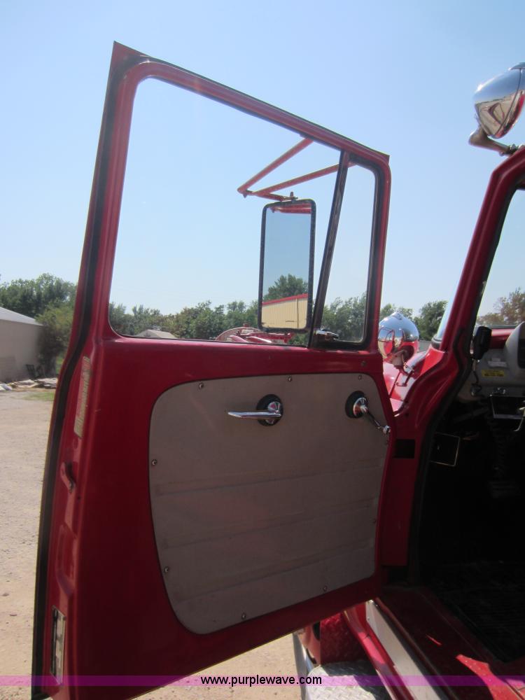 image for item D2030 1961 International B176 firetruck