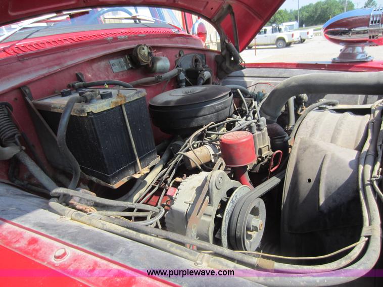 image for item D2030 1961 International B176 firetruck