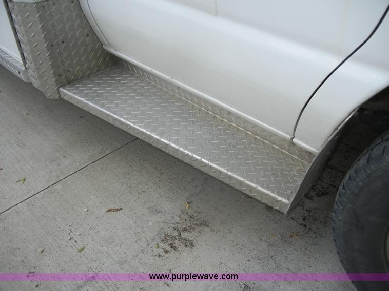 image for item D4355 1995 Ford E350 ambulance