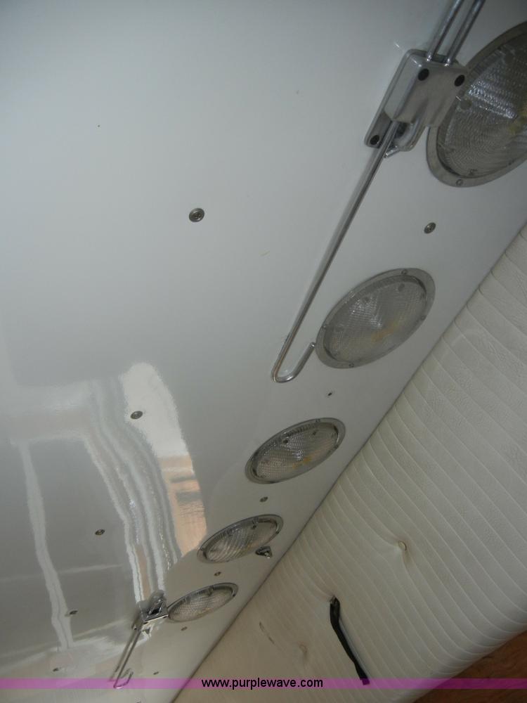 image for item D4355 1995 Ford E350 ambulance