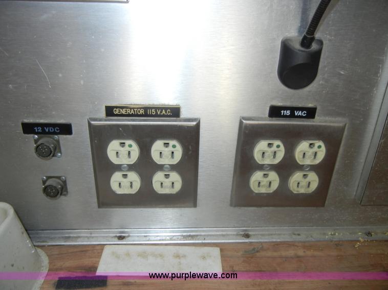 image for item D4355 1995 Ford E350 ambulance