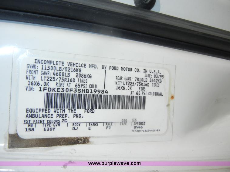 image for item D4355 1995 Ford E350 ambulance