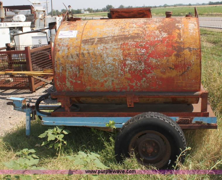 image for item D5222 300 gallon fuel tank with trailer