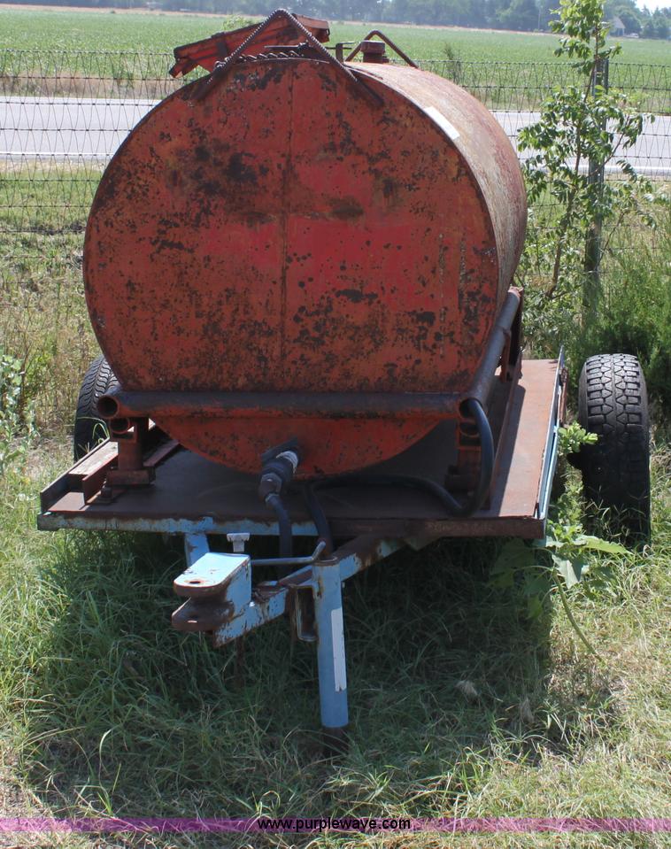 image for item D5222 300 gallon fuel tank with trailer