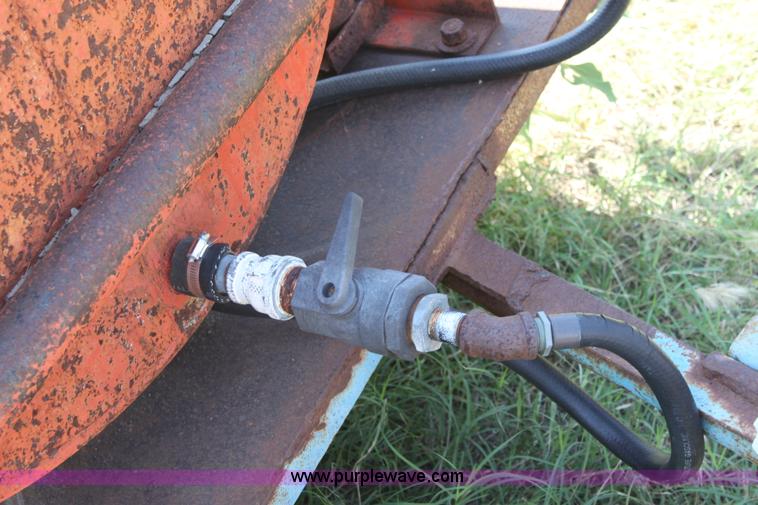 image for item D5222 300 gallon fuel tank with trailer