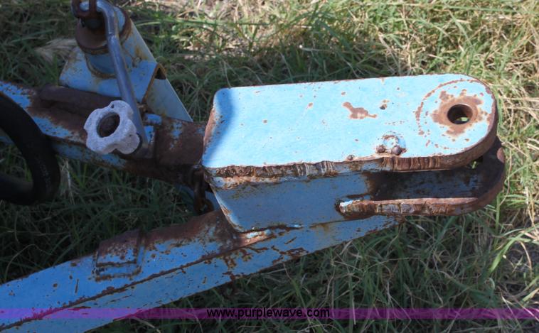 image for item D5222 300 gallon fuel tank with trailer